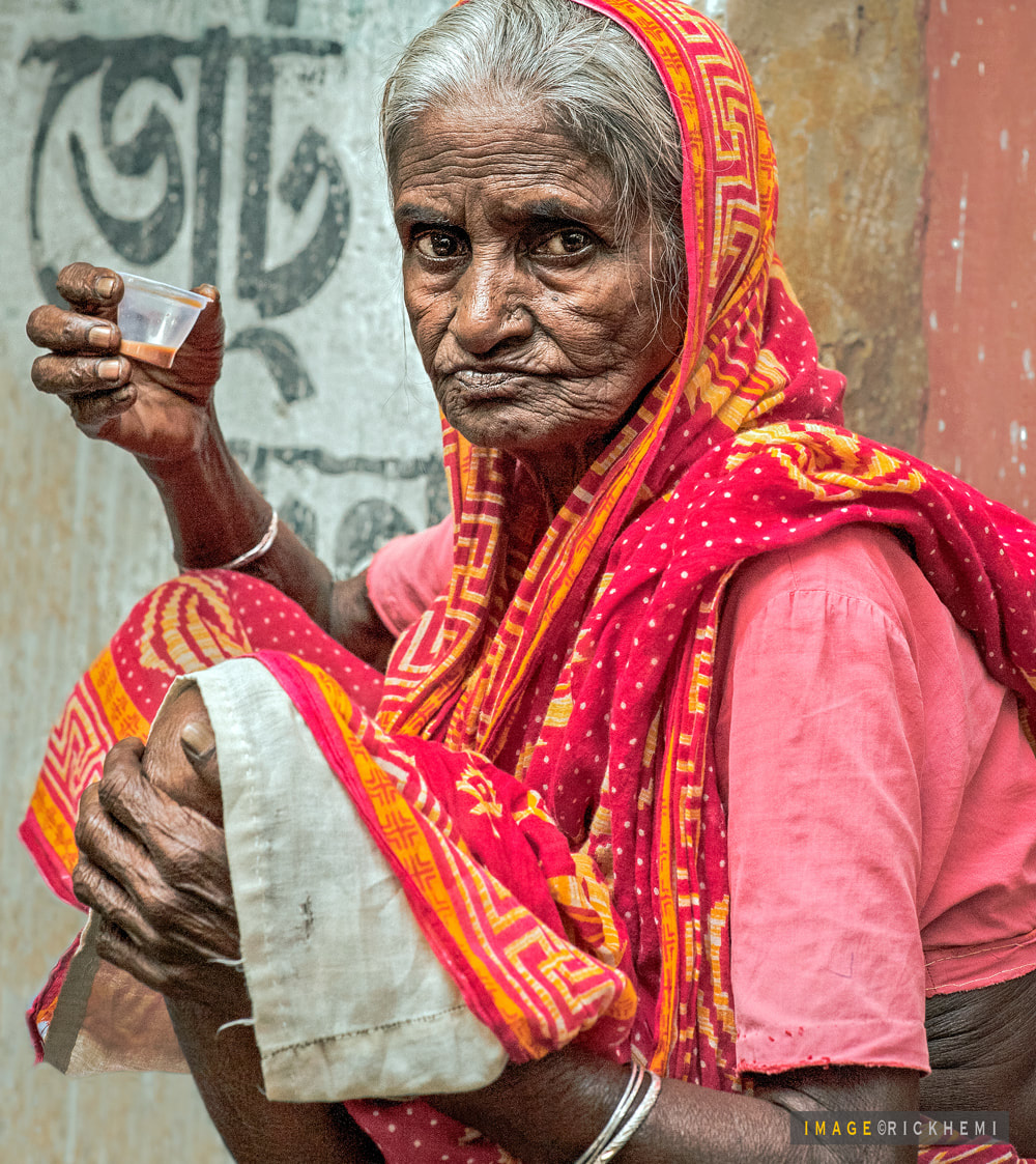 solo travel street photography India, DSLR photo gear street portrait India, image by Rick Hemi