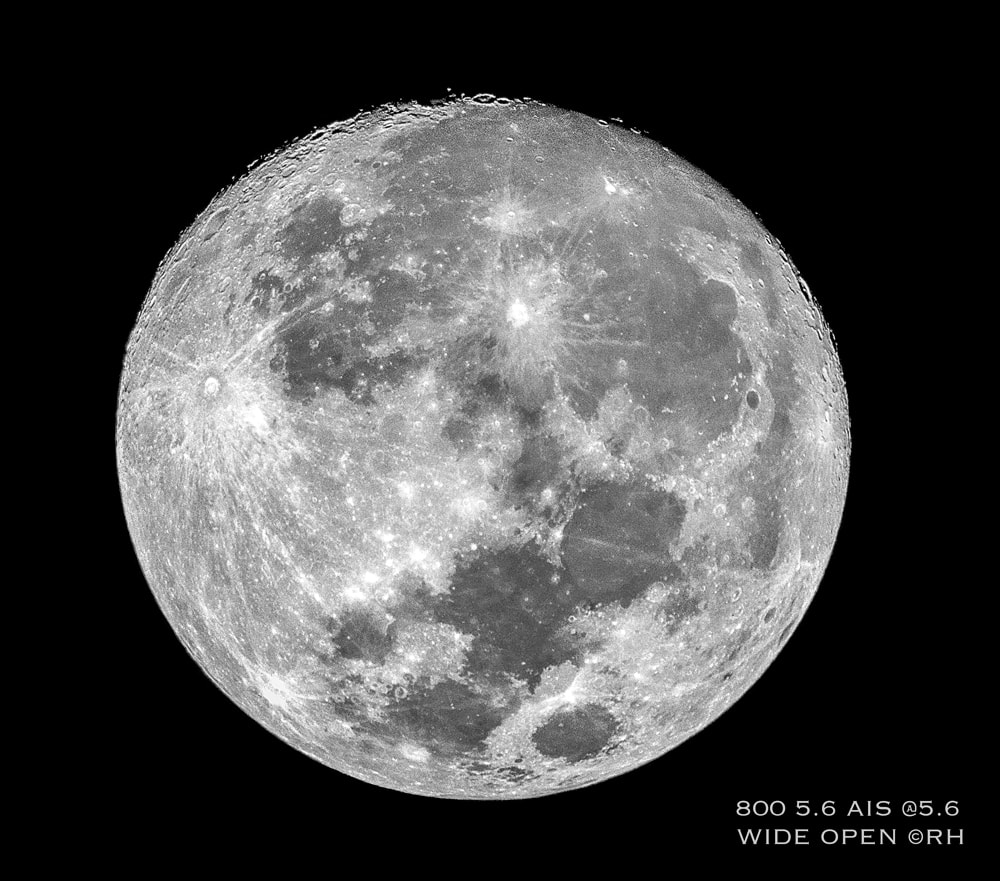800 5.6 ED AIS moon snap wide open, image by Rick Hemi