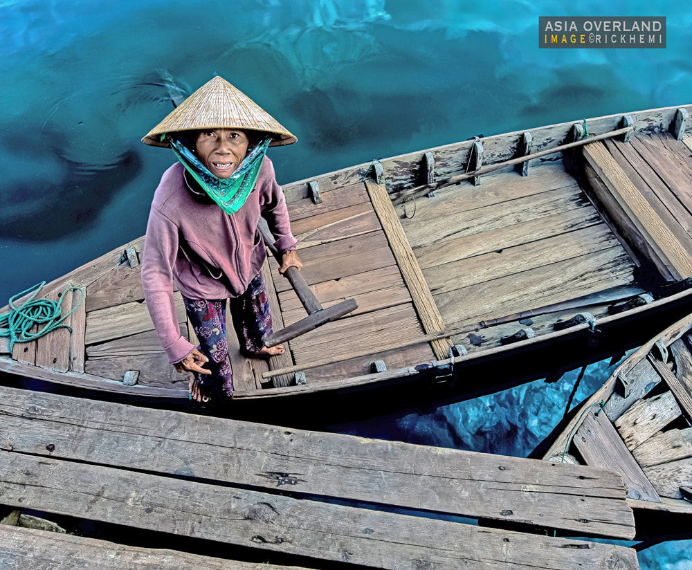 Asia overland travel, everyday snap, street photography, image by Rick Hemi