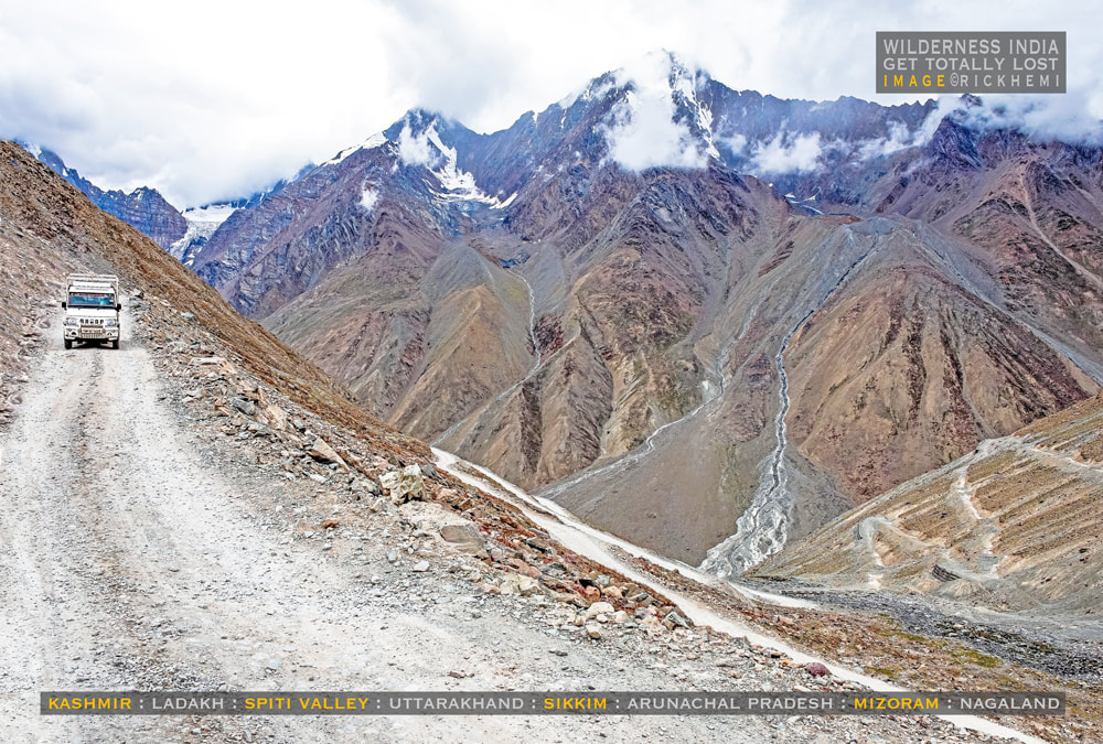 India solo overland travel, wilderness Himalaya, image by Rick Hemi