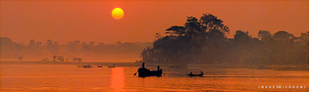 Bangladesh overland travel and transit, image by rick hemi