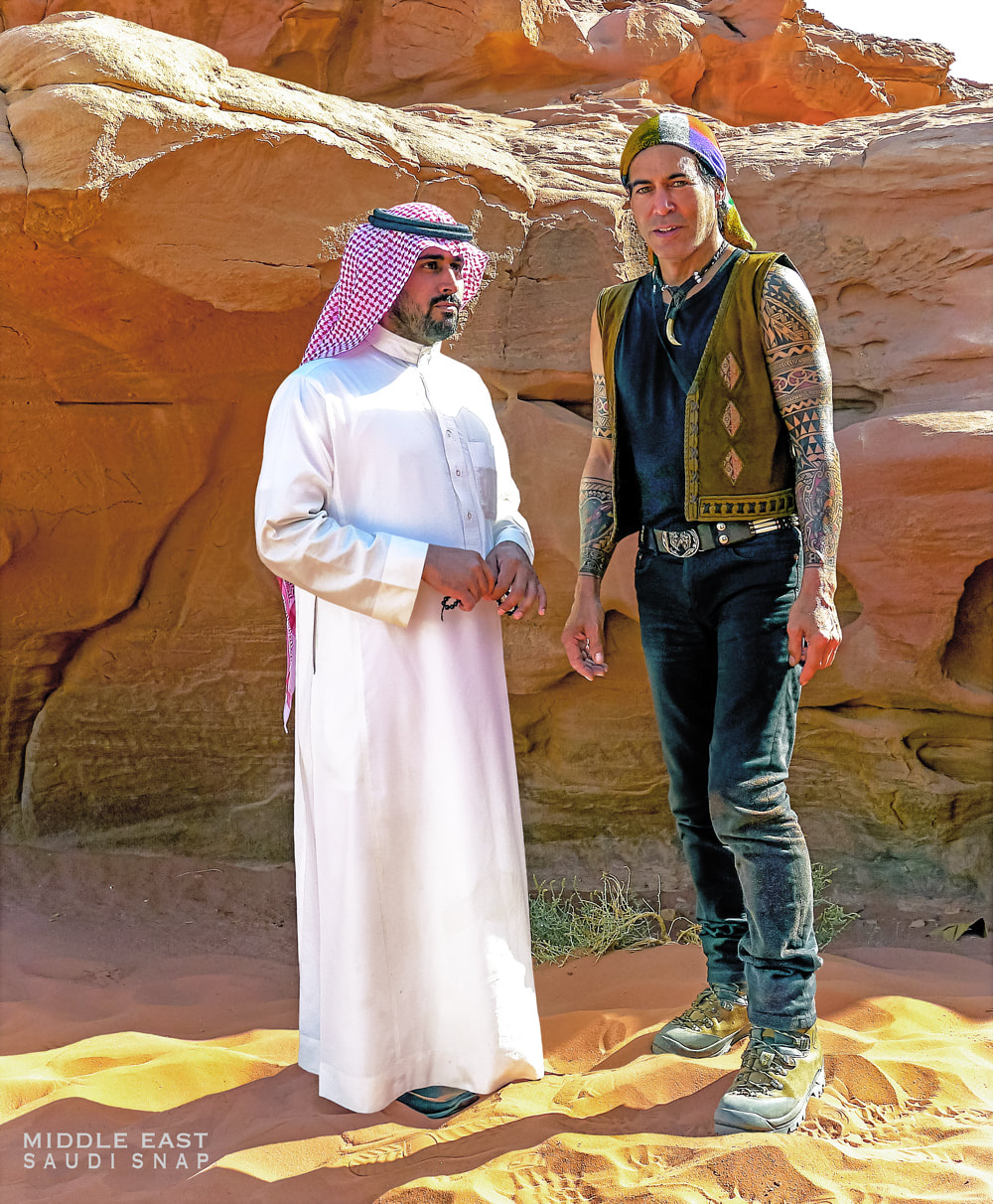 solo overland travel Middle East, Saudi desert snap