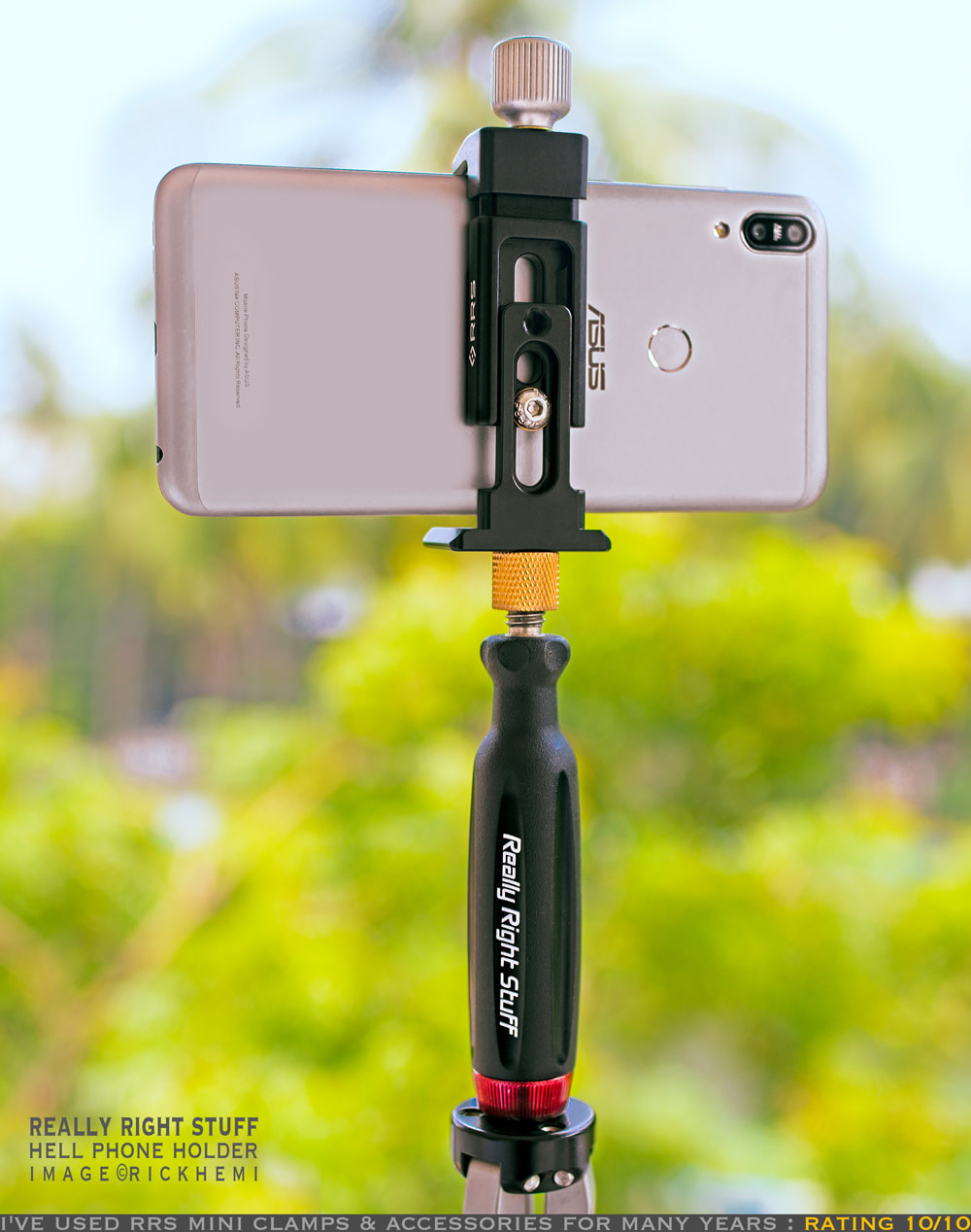 solo overland travel and transit offshore, RRS (really right stuff) cell phone clamp holder, image by Rick Hemi 