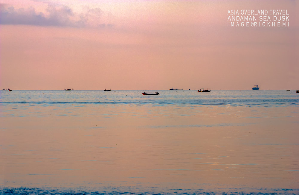 solo travel Asia, Andaman Sea dusk, image by Rick Hemi