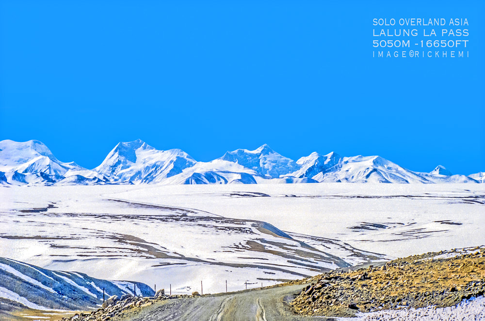 solo overland travel and transit Asia, Lalung La Pass-Tibetan Plateau Tibet 5050 meters (16,650 ft), image by Rick Hemi