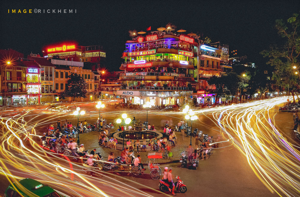 solo overland travel, Hanoi night shot, image by Rick Hemi 