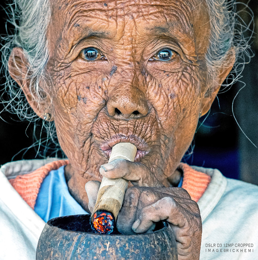 overland travel Asia, herb tobacco smoker, image by Rick Hemi