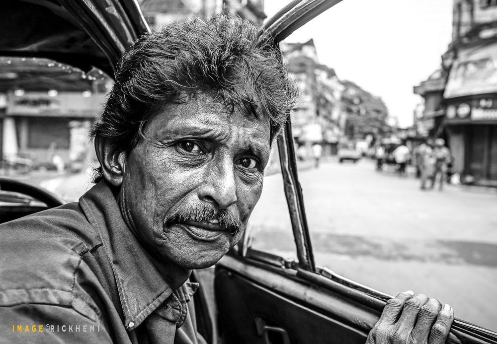 solo travel India, DSLR street image by Rick Hemi