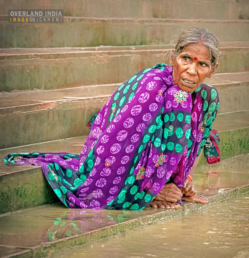 overland travel India, random washing ghat photo, image by Rick Hemi
