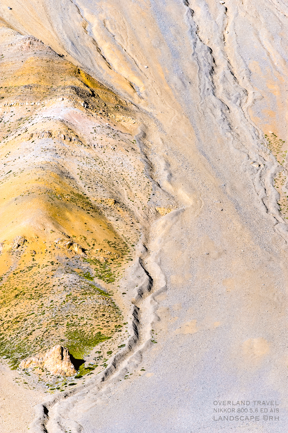 solo overland travel, isolated barren landscape, DSLR D3, Nikkor 800 5.6 ED AIS, image by Rick Hemi