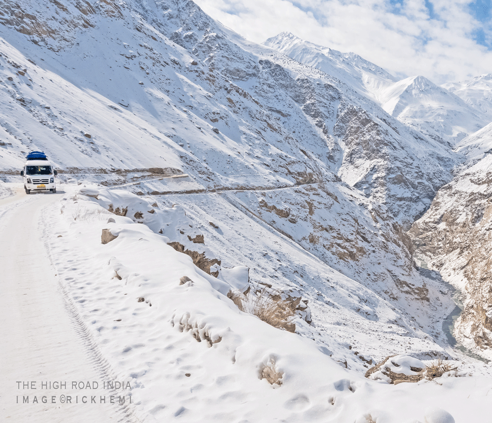solo overland travel, rugged midwinter journey, Himalayan highlands midwinter, image by Rick Hemi  