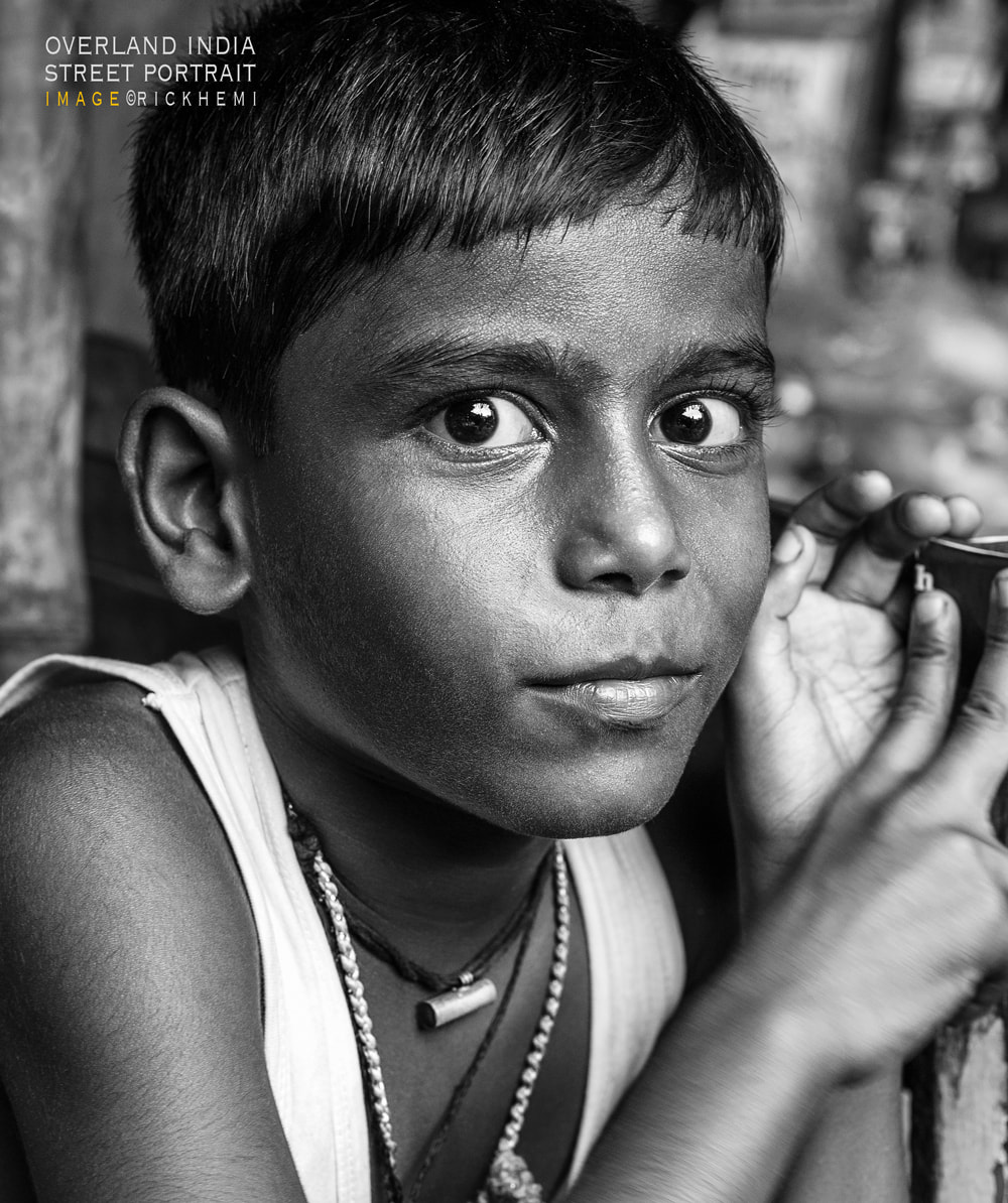 solo travel India, street photography, street portrait India, DSLR image by Rick Hemi