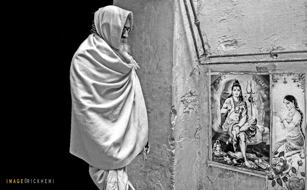 random street photography India, image by Rick Hemi