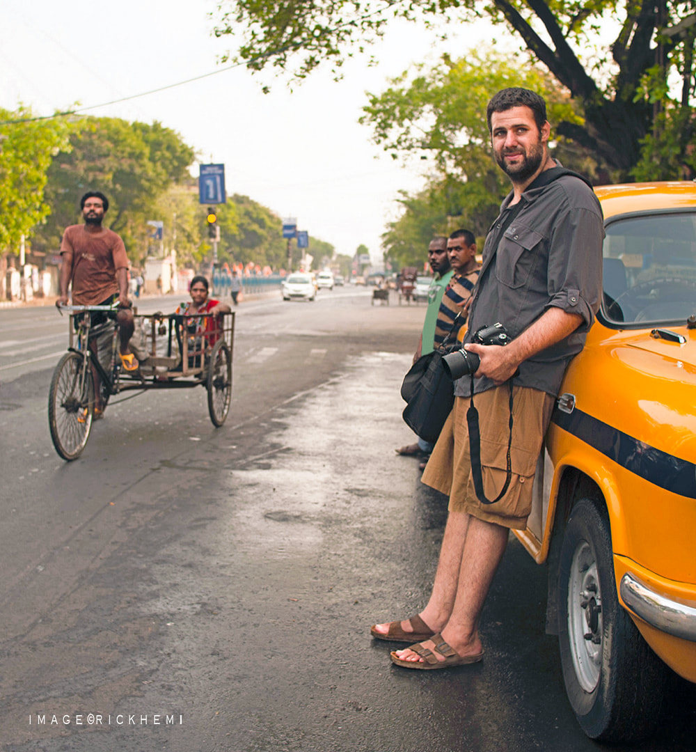 solo travel offshore, foreign street photographer in India, image by Rick Hemi