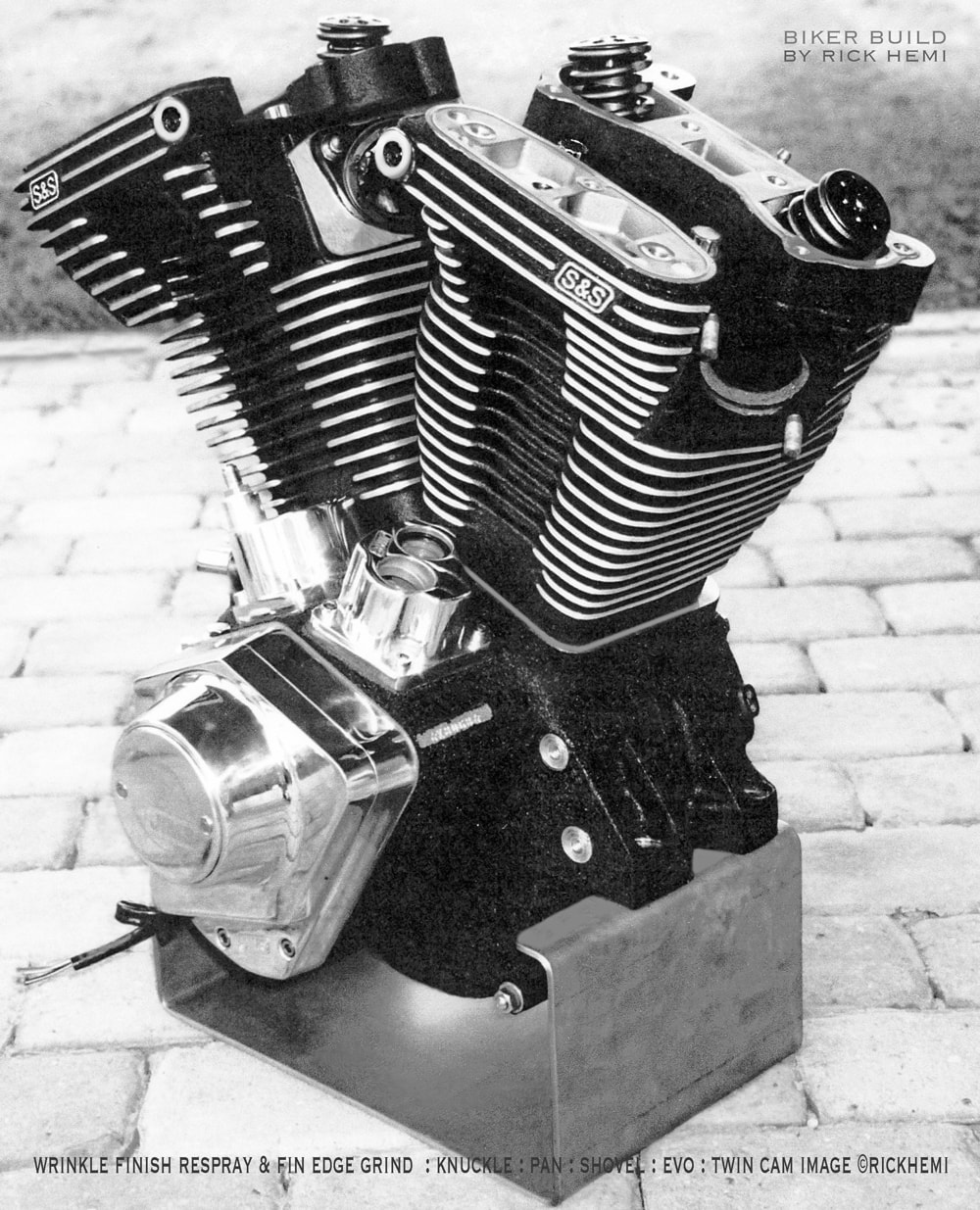 Respraying Big Twin Harley engines, VHT wrinkle finish on Big Twin HD engines, image by Rick Hemi 